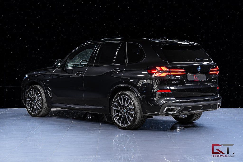 BMW X5 xDrive50e M-Sport 2026 MOMS Inno Travel H/K Pano DAP