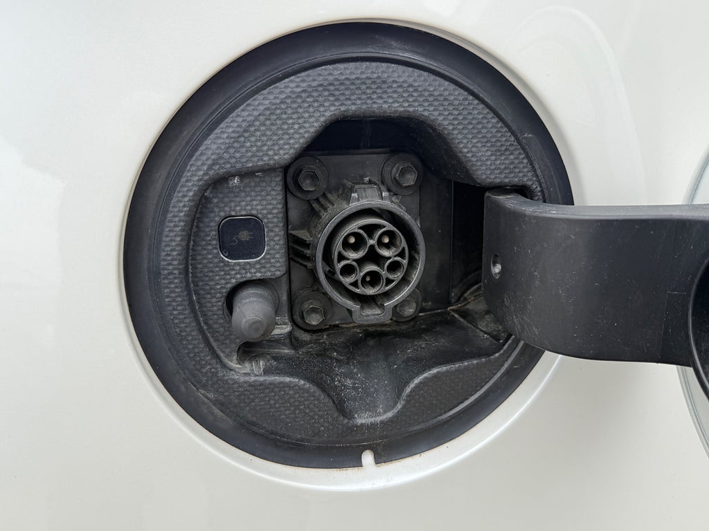 Toyota Prius Plug-in Hybrid 1.8 VVT-i + 3JM Plug-in CVT - miniatyr 19