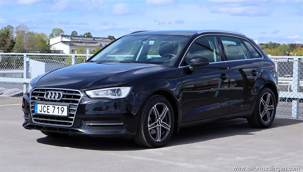 Audi A3 1.4 TFSI FWD 125hk S/V-hjul Sensor bak,