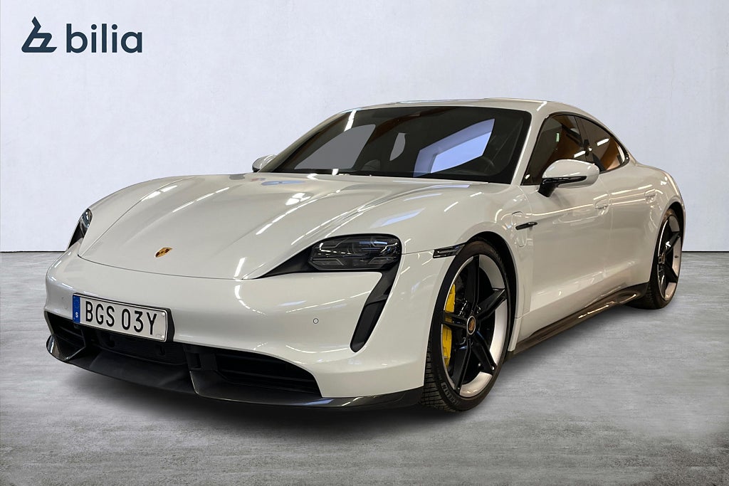 Porsche Taycan Turbo S Kolfiber BOSE PDCC Adaptiv Farth. Nightvision