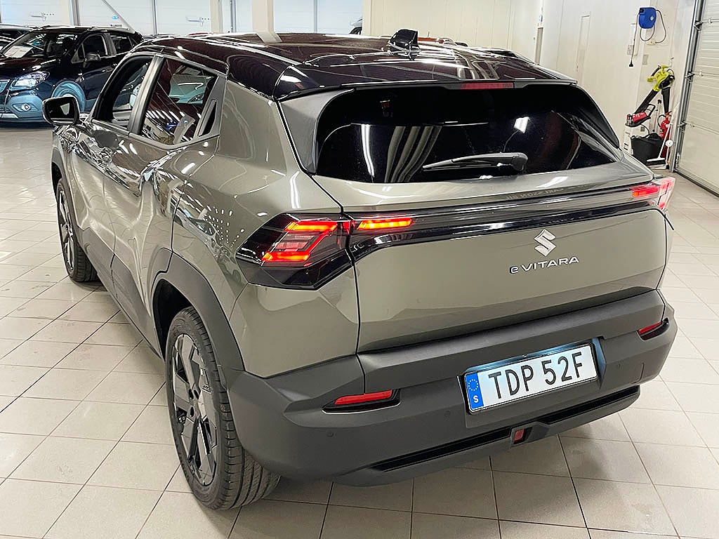 Suzuki e-Vitara Inclusive 61 kWh 4x4