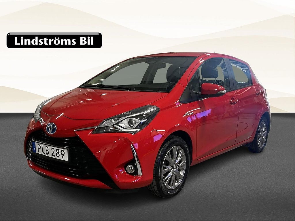 Toyota Yaris Hybrid 1,5 HSD 5-D ACTIVE S&V-hjul