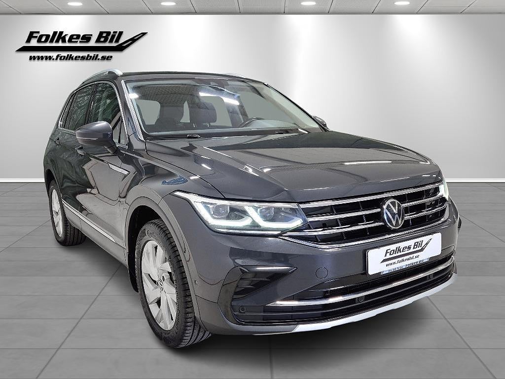 Volkswagen Tiguan Elegance 2.0 TDI 200 hk DSG 4Motion Vhjul Drag Parkv