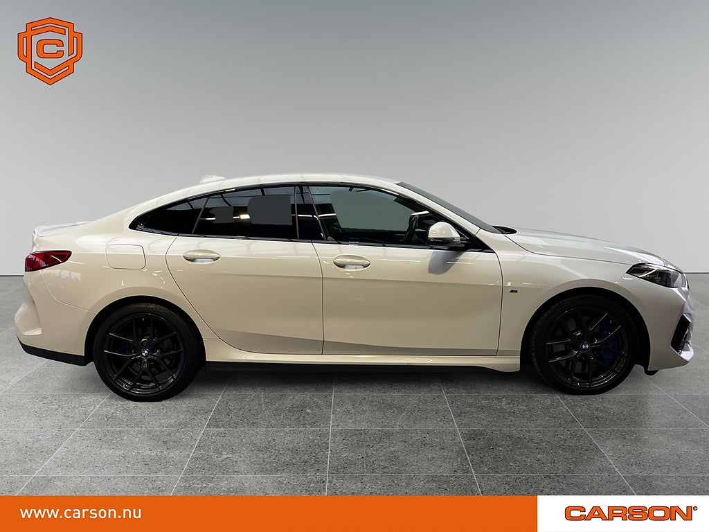 BMW 220 d xDrive Gran Coupé M Sport Cockpit Apple Drag