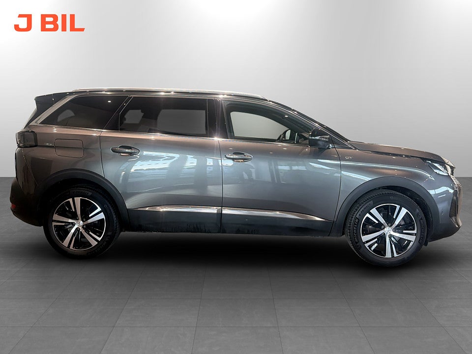 Bild på Peugeot 5008 GT 1.2 PT 130hk Aut 7-SITS B-KAMERA CARPLAY