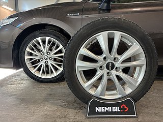 Toyota Camry Hybrid CVT Executive Auto Kamera Psens S&V-däck