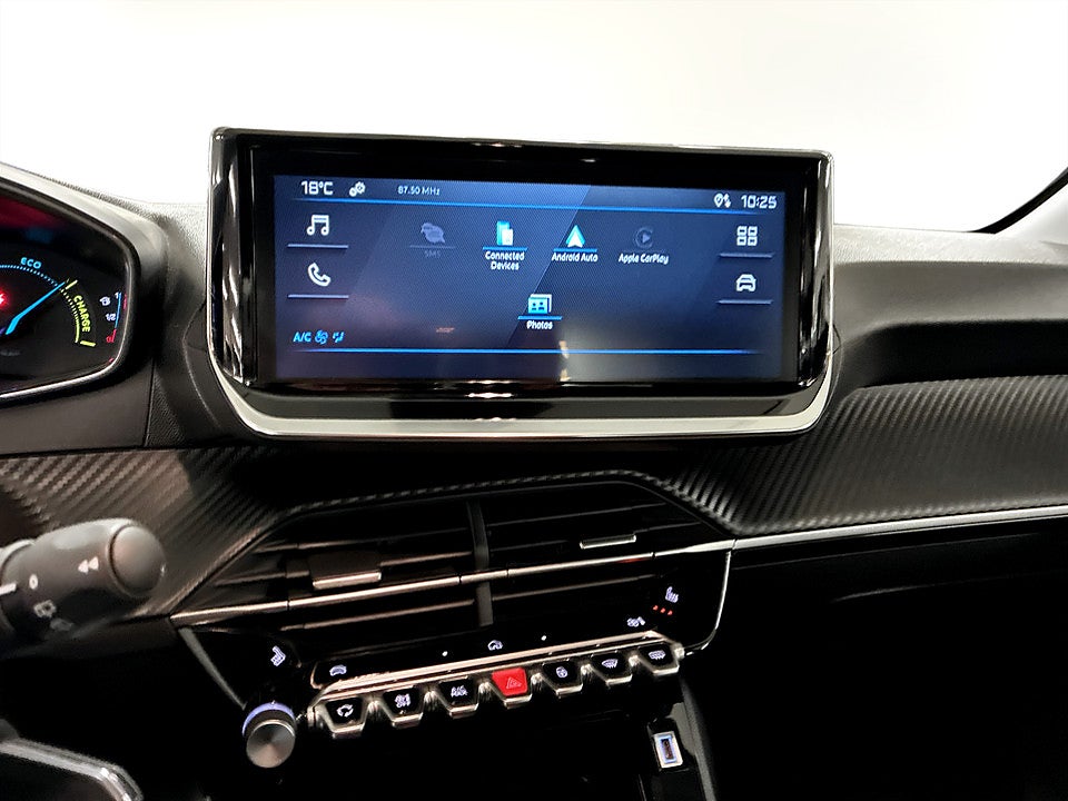 Bild på Peugeot 208 Style Hybrid 100hk Aut CARPLAY BACKSENSORER
