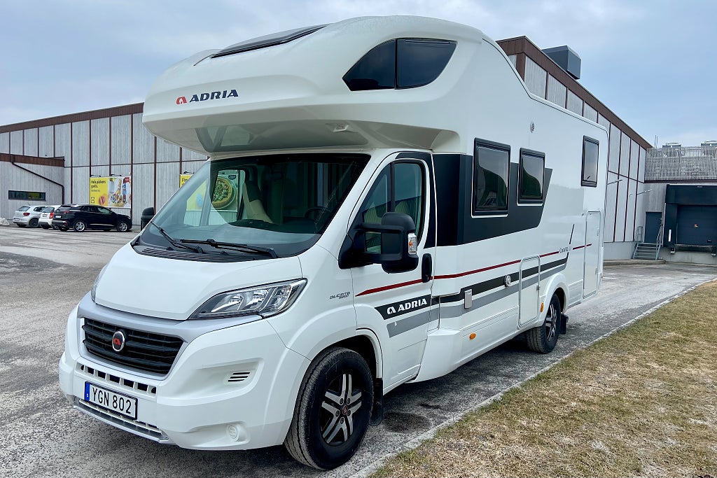 Adria Coral XL 670 SL PLUS Scandinavian edt. Mycket fint skick!