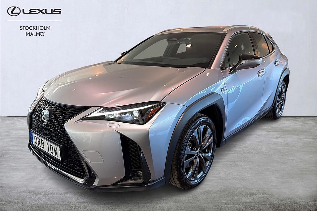 Lexus UX 300h F Sport Design 199hk P-värm Navi Keyless Backkam...