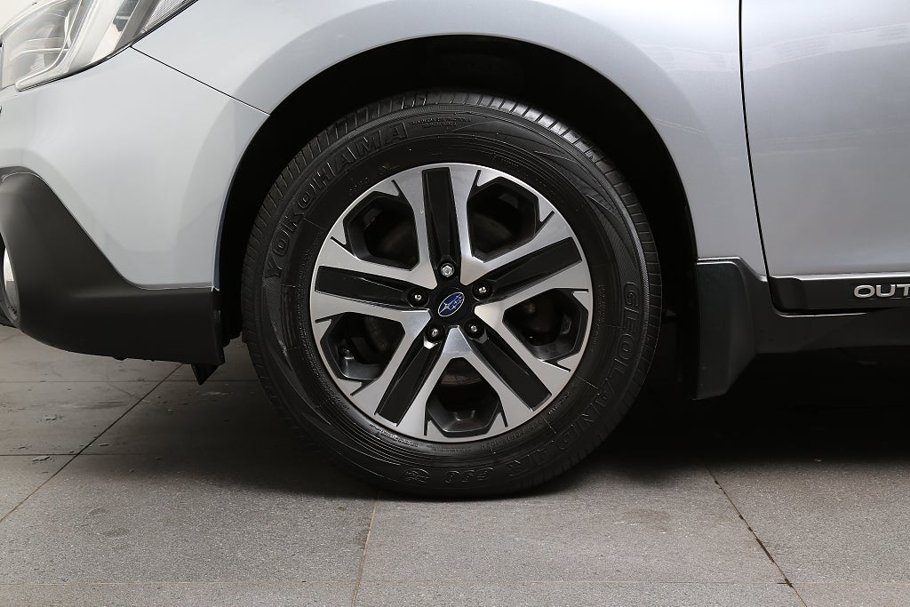 Subaru Outback 2,5i 175hk Active AWD Aut Kamera Eyesight 2020