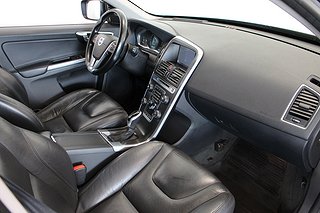 SUV Volvo XC60 8 av 23