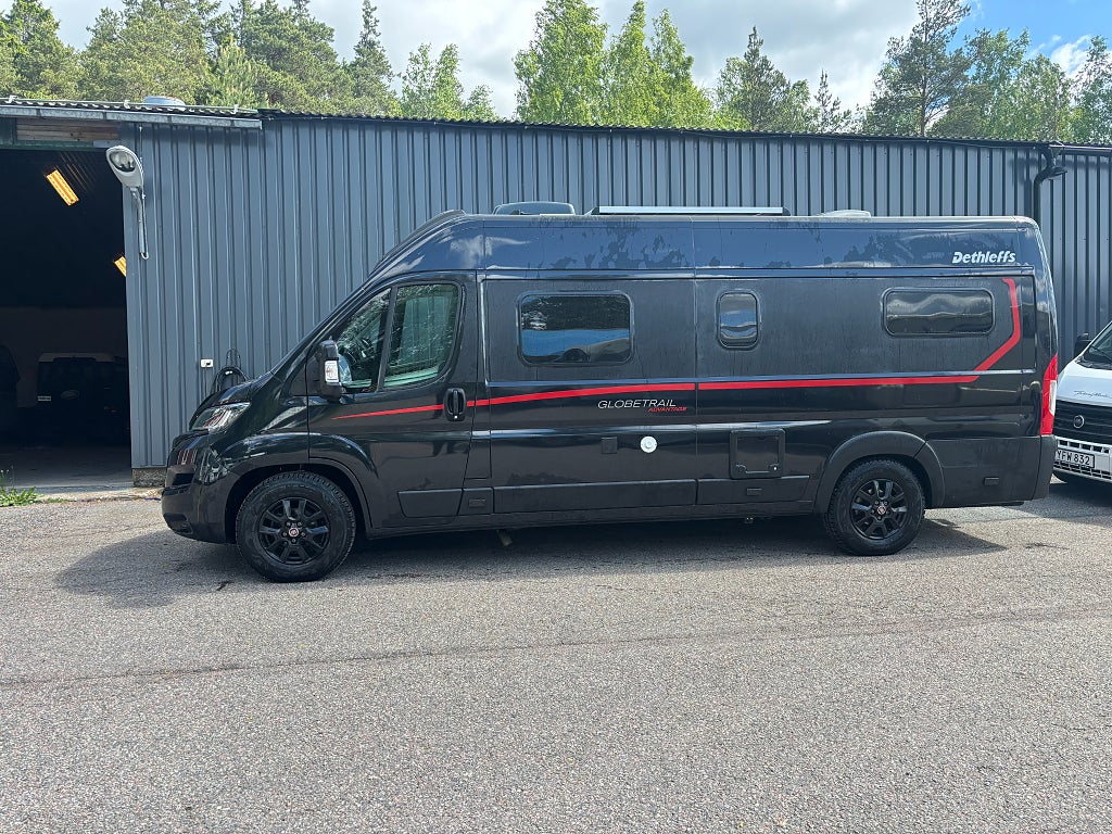 Dethleffs Globetrail Advantage Långbädd/ Dieselvärmare / Solcell / Dragkro