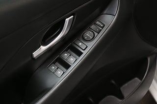 Halvkombi Hyundai i30 11 av 26