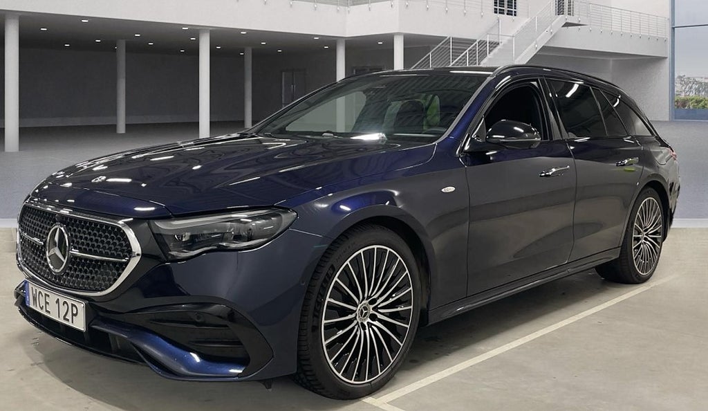 Mercedes-Benz E 300 e AMG Drag Distronic Rattvärme Superscreen 