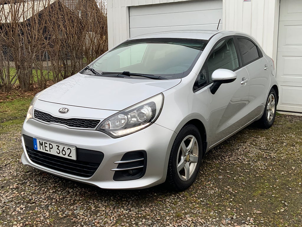Kia Rio 5-dörrar 1.2 CVVT GLS Nyservad Nybesiktigad 
