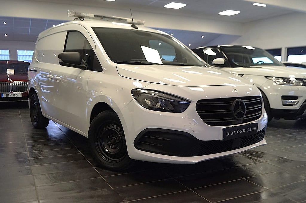 Mercedes-Benz Citan 112 CDI Navi Drag Backkamera Vinterdäck Moms