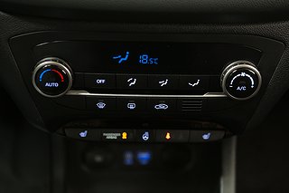 Halvkombi Hyundai i20 18 av 22