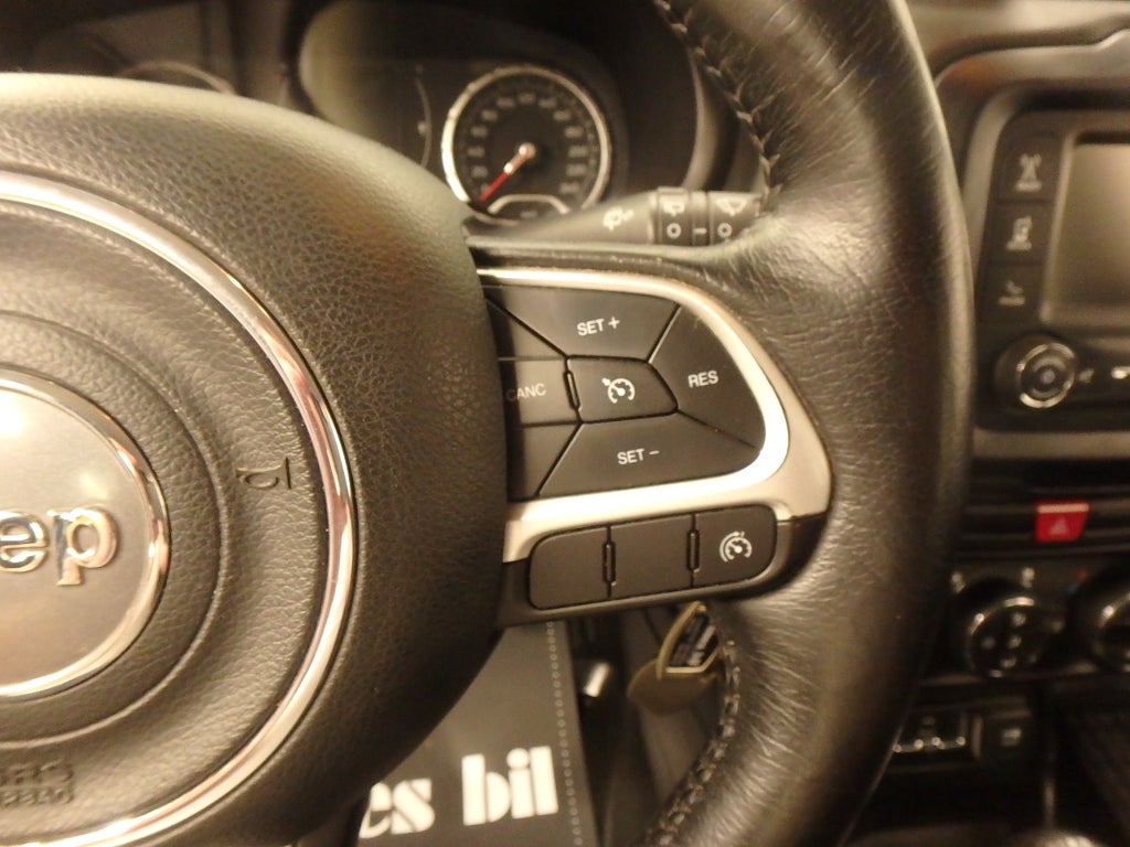 Jeep Renegade 2015 - miniatyr 10