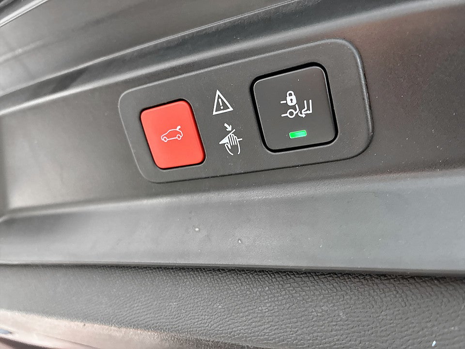 Bild på Peugeot 5008 GT 1.2 PT 130hk Aut 7-SITS B-KAMERA