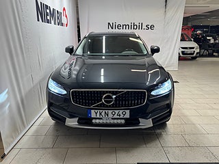 Volvo V90 Cross Country D4 AWD Momentum Plus Drag D-värm S&V