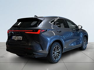 Lexus NX 450h+ Business Plus AWD Kamera Rattvärme Navi Elstolar – bild 6