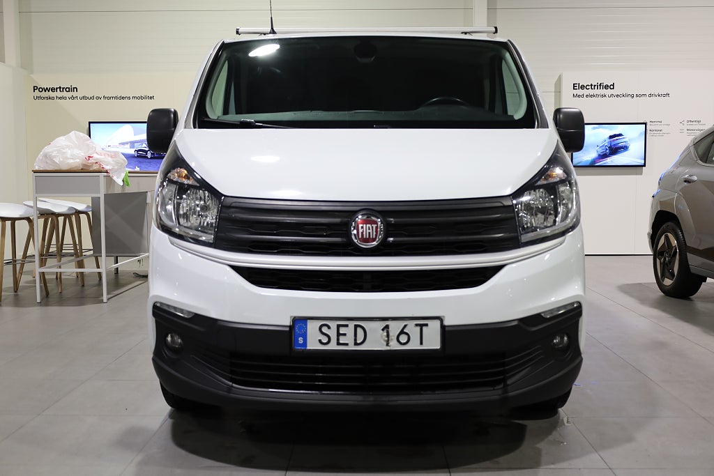 Fiat Talento 2,0 AUT Skåp Värmare Drag Moms Navi Kamera
