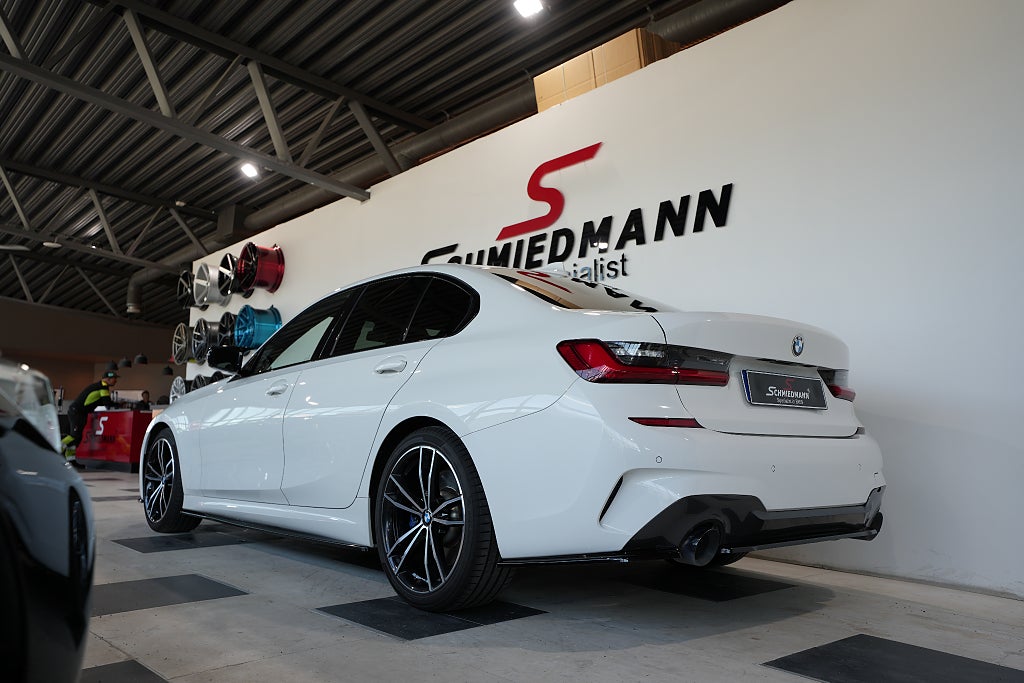 BMW 330i 2019 - miniatyr 3