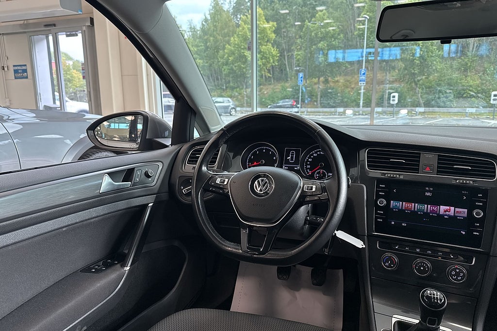 Volkswagen Golf I 5-dörrar 1.4 TSI 125Hk MultiFuel Kamera/Drag/CarPlay