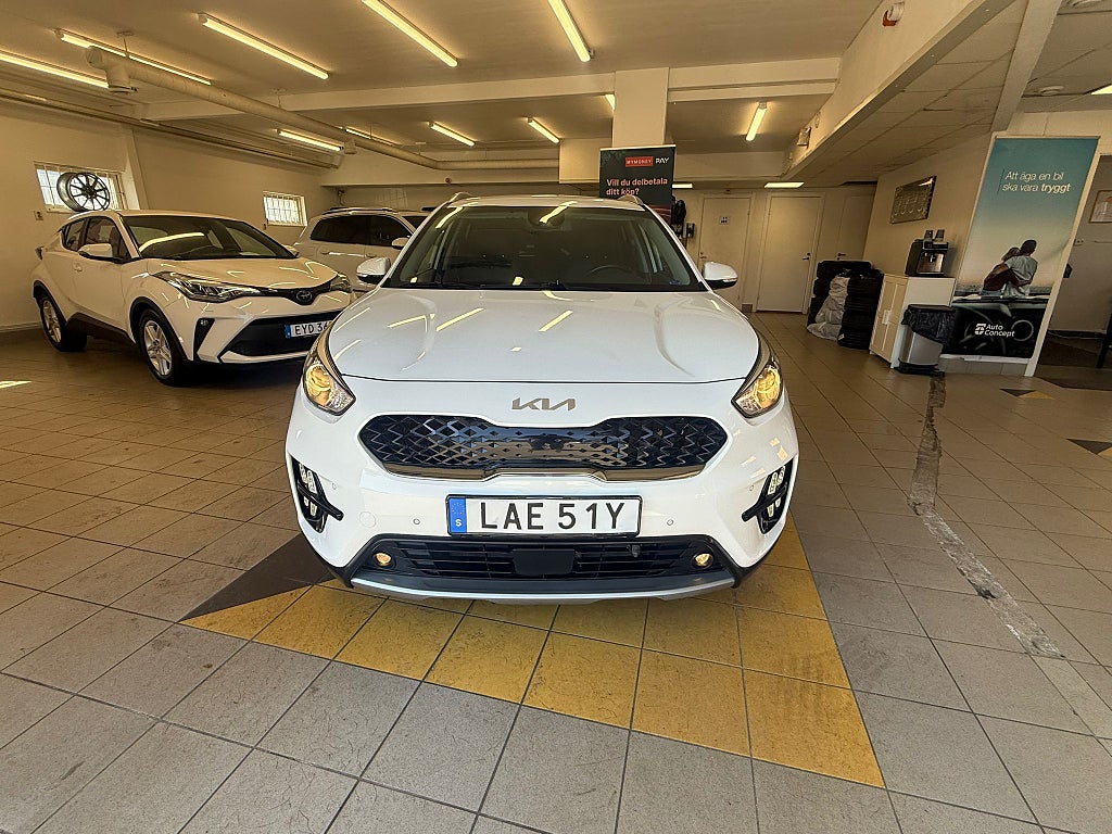 Kia Niro P-HEV DCT ADVANCE PLUS AUT NAVI B-KAM VÄRMARE V-HJUL 