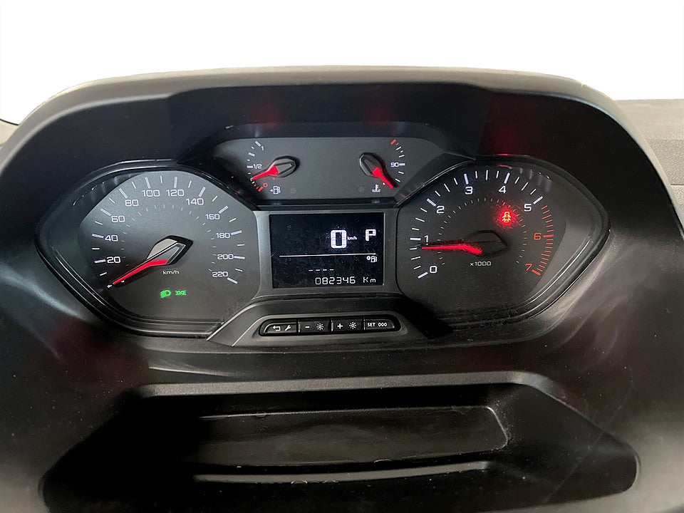 Bild på Peugeot Partner PRO 1.5 BHDi 130hk Aut L1 DRAG BLUETOOTH