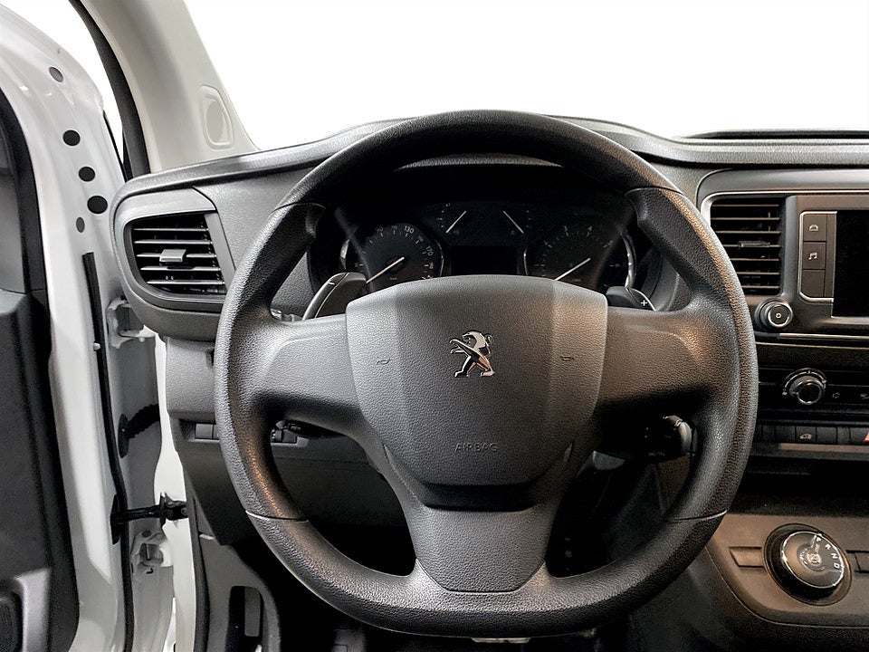 Bild på Peugeot Expert PRO 2.0 BHDi 145hk Aut L3 - VÄRMARE, DRAG