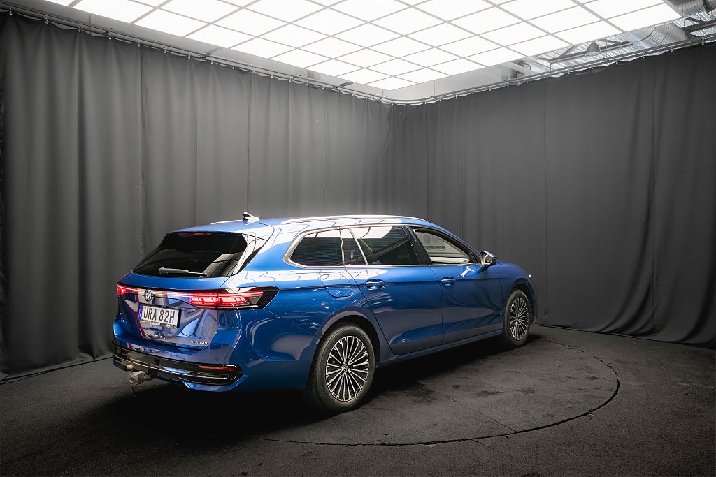 Volkswagen Passat eHybrid ELEGANCE DRAG KAMERA MASSAGE 1-ÄGARE MOMS
