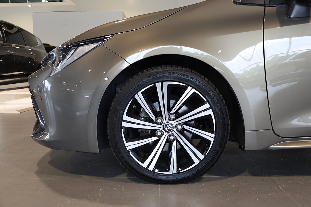 Toyota Corolla Touring Sports Hybrid e-CVT Style Kamera Rattvärme 2022