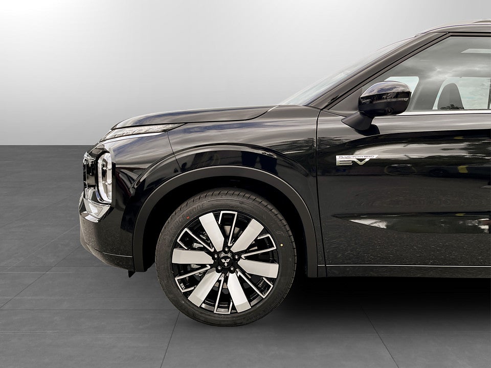 Bild på Mitsubishi Outlander Instyle PHEV 4WD - OMGÅENDE LEVERANS!