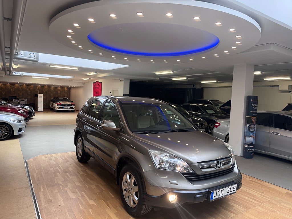 Honda CR-V 2.0 i-VTEC 4WD nybesiktigad