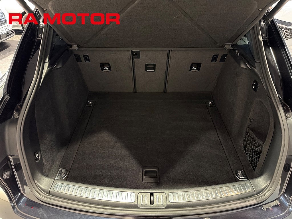 Porsche Macan Turbo 400hk |Sport Chrono|Pano|Bose|PDLS+|Värmare| 2018