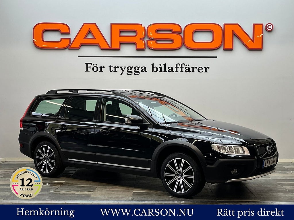 Volvo XC70 D5 AWD Dynamic Edition Glastaklucka Navi Värmare Drag