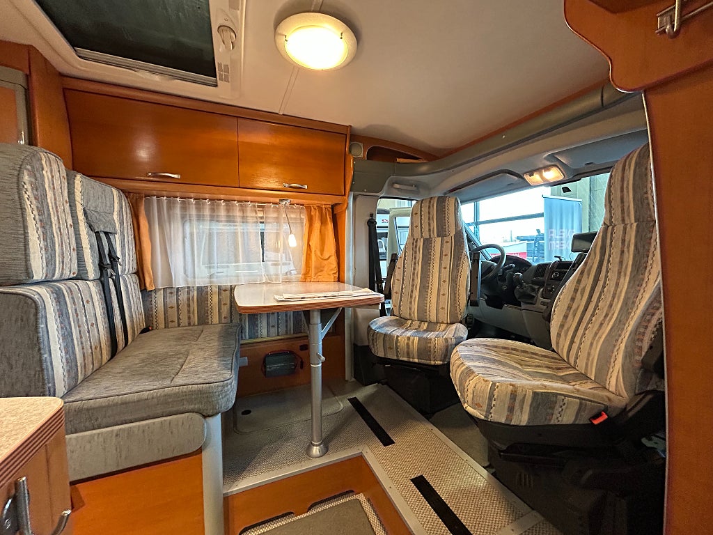 LMC LIBERTY FINISH TI 7100 / ALDE / Kamkedja / Ugn / Solcell - LMC