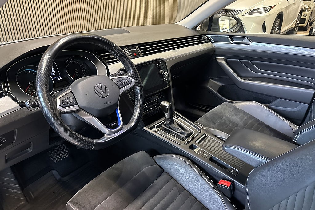 Volkswagen Passat Sportscombi GTE 1.4 TSI GTE R-design