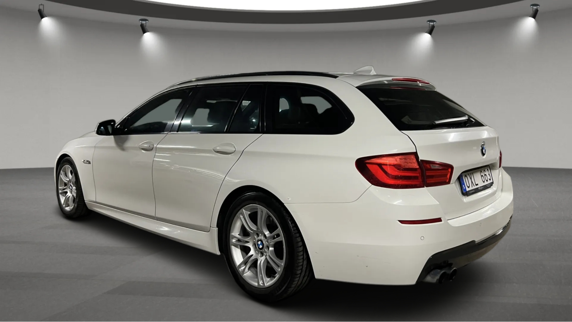 BMW 528 2011, bild 4/36