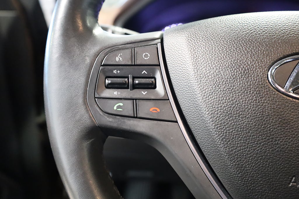 Hyundai i20 1,4 101hk Premium PDC Blåtand USB Rattvärme 2016