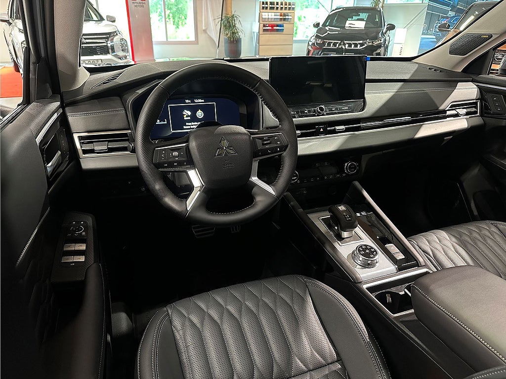 Bild på Mitsubishi Outlander Instyle PHEV Aut 4WD - OMGÅENDE LEVERANS!