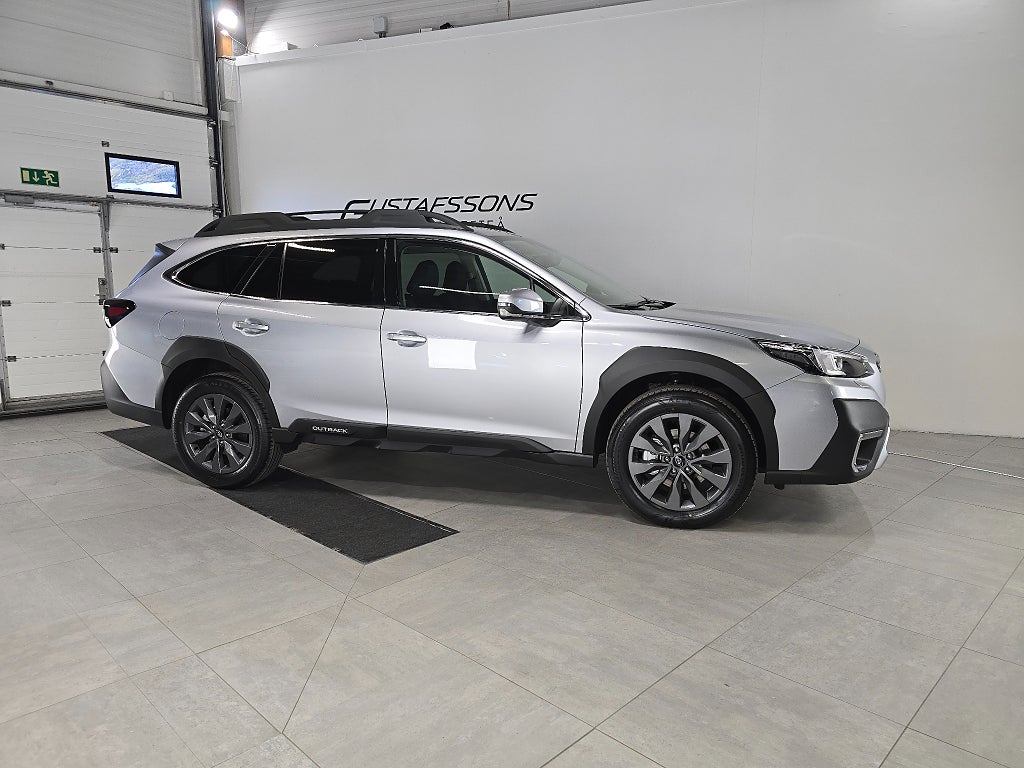 Subaru Outback Adventure AWD xFuel | Vinterhjul & Dragkrok