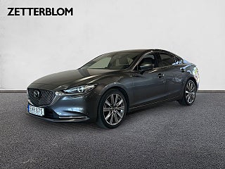 Sedan Mazda 6
