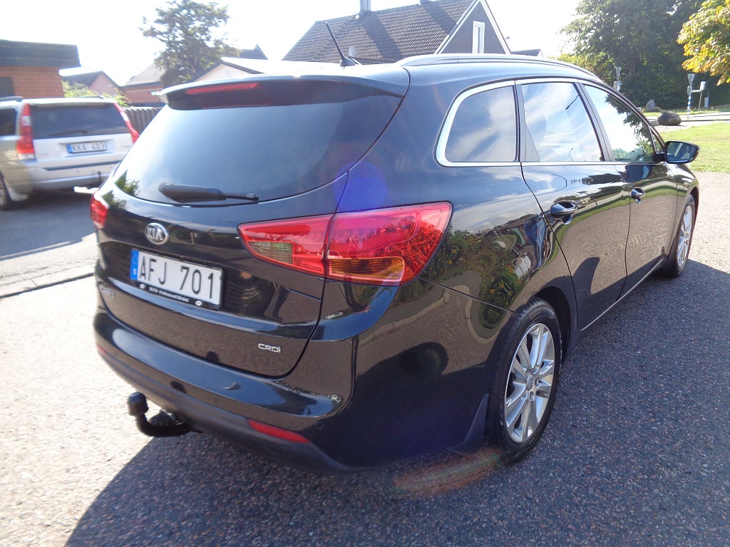 Kia cee'd_sw 1.6 CRDi Automatic, 128hp, 2014
