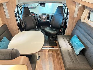 Husbil-halvintegrerad Kabe TMRX 780 LXL 15 av 30