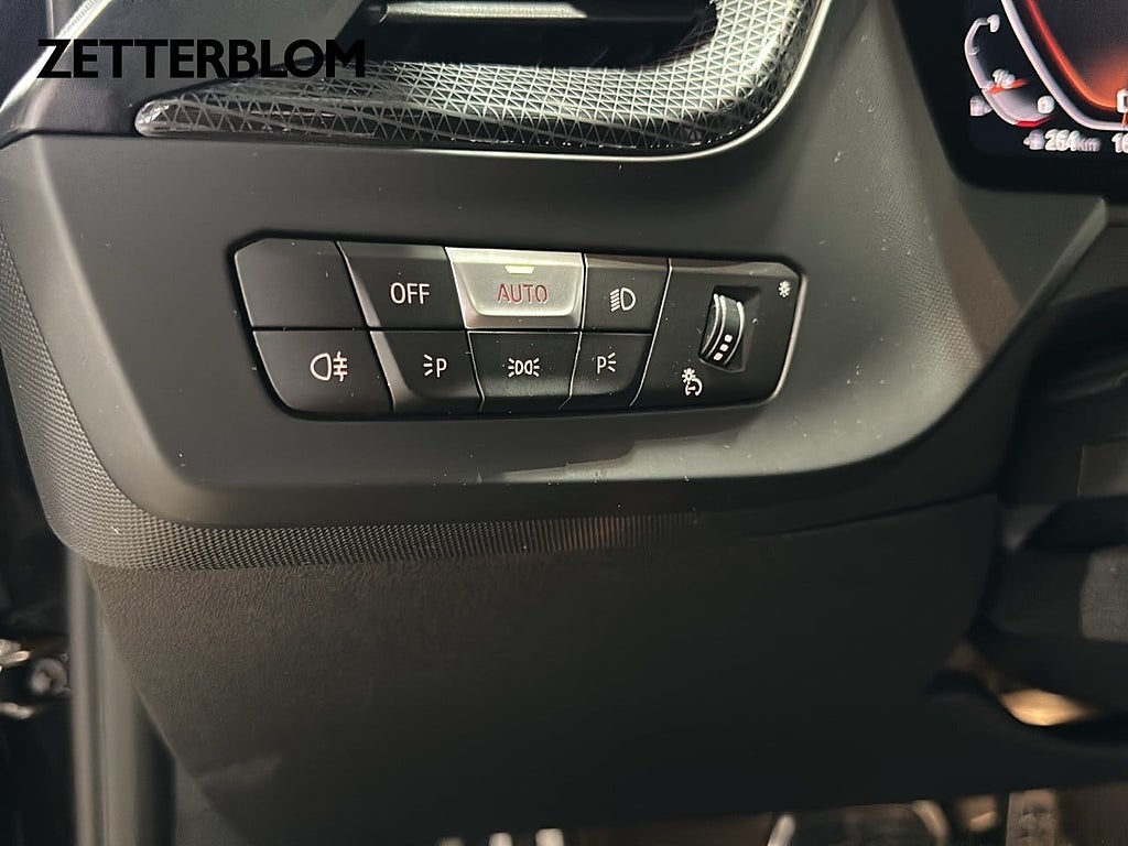 Halvkombi BMW M135i 15 av 23