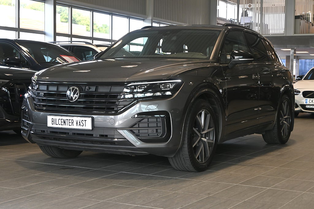 Volkswagen Touareg TDI 286hk 4M R-Line Black *HJULKAMPANJ* Innovation HUD