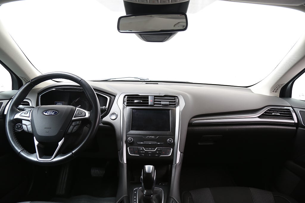 Ford Mondeo Hybrid E-CVT Titanium Aut 187hk Kombi Navi Dragkrok 2022