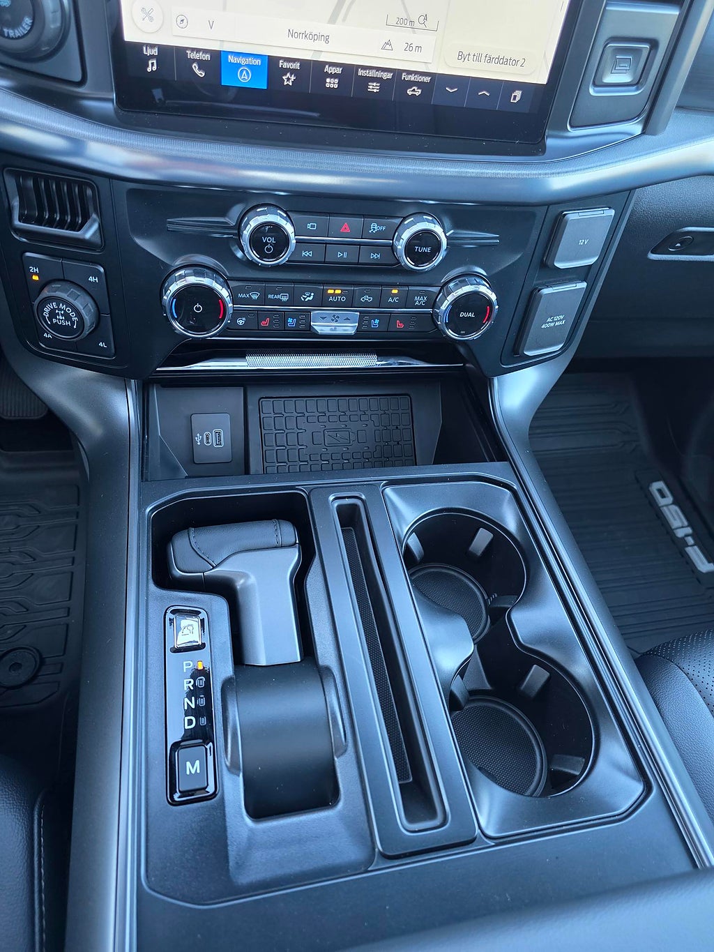 Ford F-150 NYA SuperCrew Lariat BLACK APPERANCE V8 MY2025 - bild 11